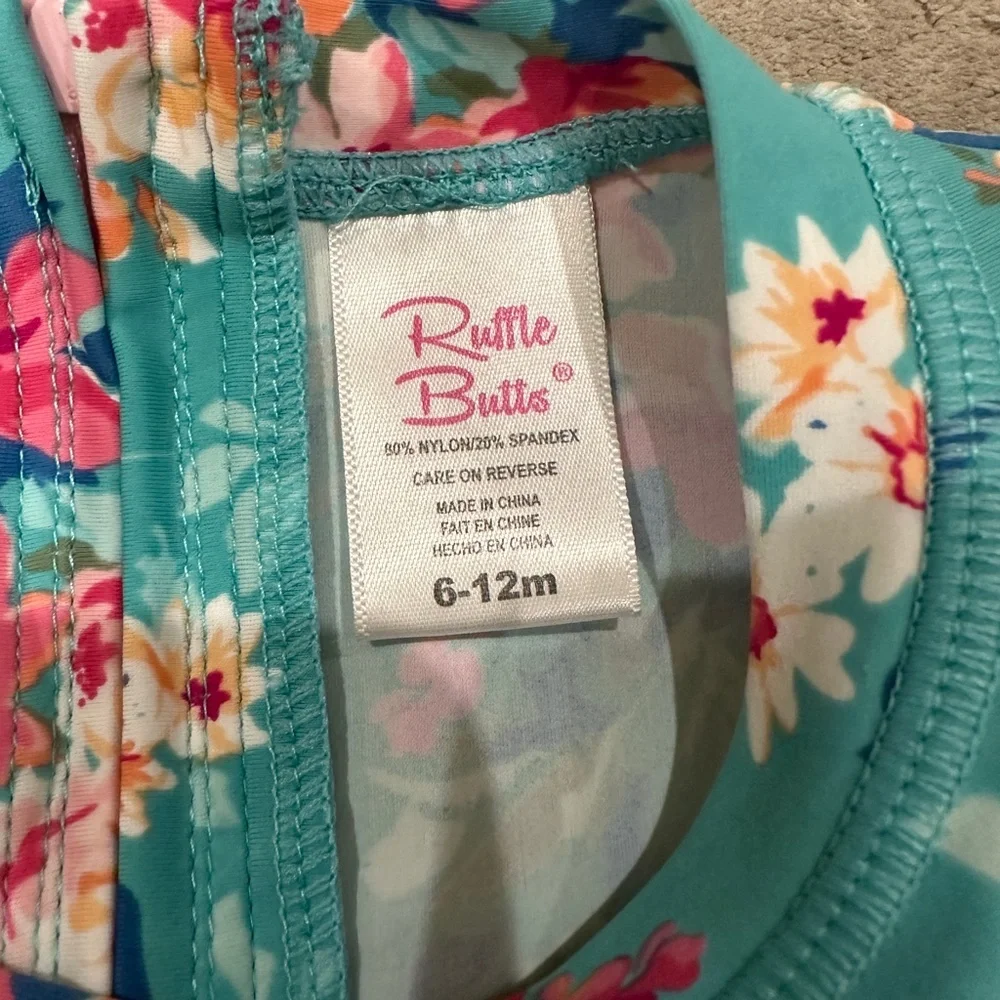 NWOT Ruffle Butts Long Sleeve One Piece Rash Guard - Picture 3 of 4
